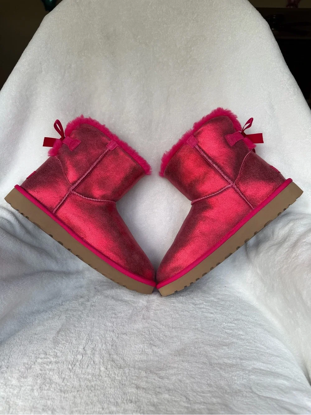 UGG featuring metallic